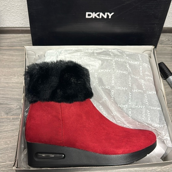 DKNY Women's Abri Wedge Booties - Picture 2 of 5